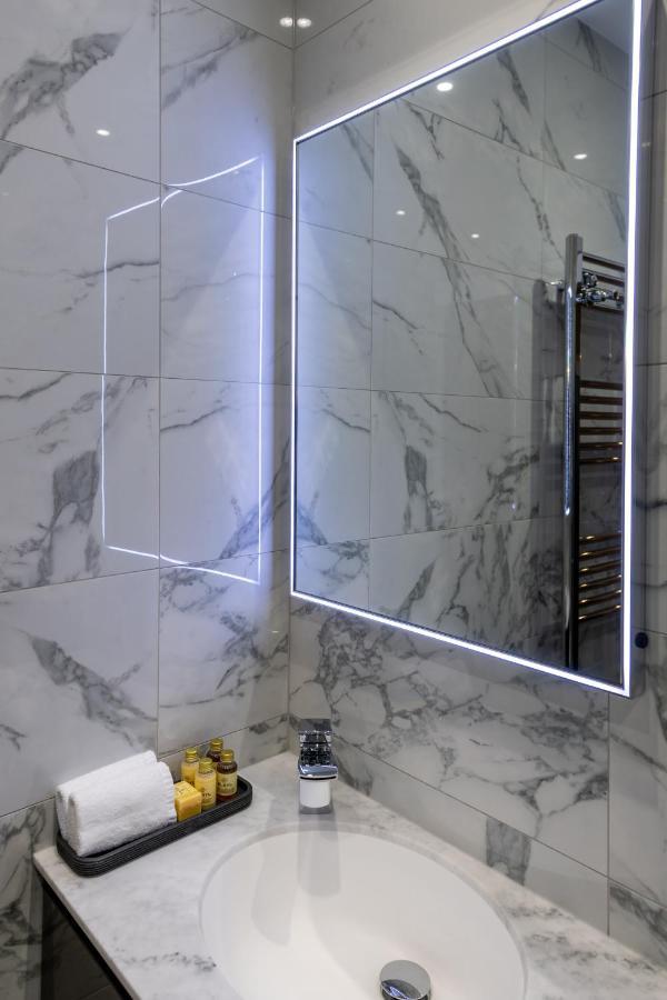 Pamper Yourself In Our Double Sized Copper Tub -2 Bedroom Villa Inverness Exteriér fotografie